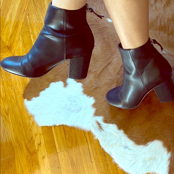 Black booties- Sz 8.5/38.5 - Picture 1 of 6